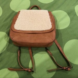 NWT Universal Thread backpack